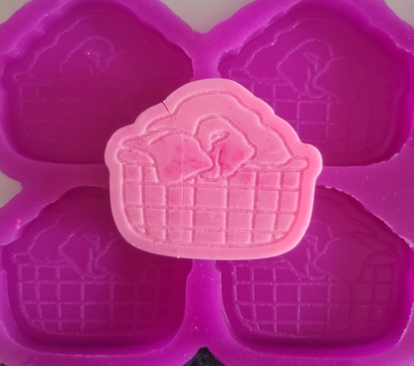 6 x Laundry Basket Mold