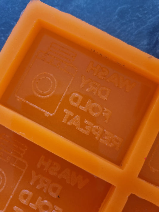 6 x Wash Dry Fold Repeat Mold